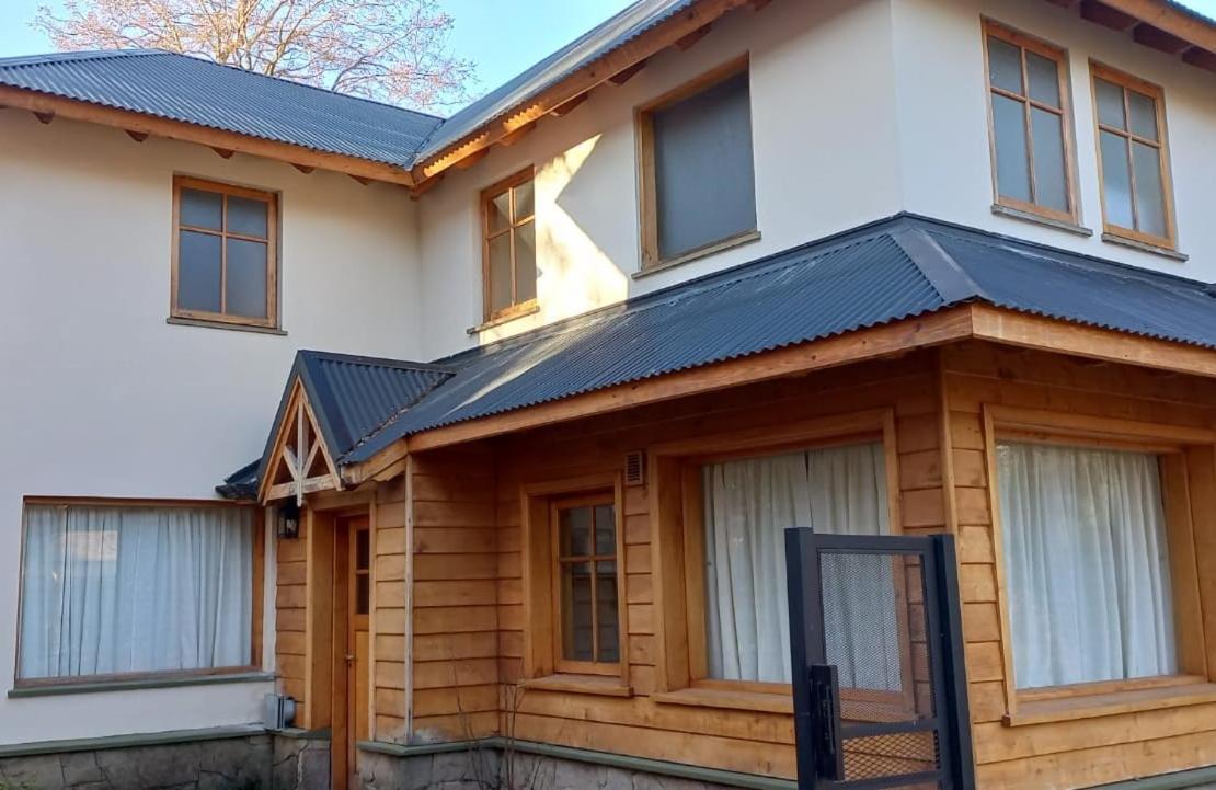 Refugio Del Arroyo Aparthotel San Martín de los Andes Buitenkant foto