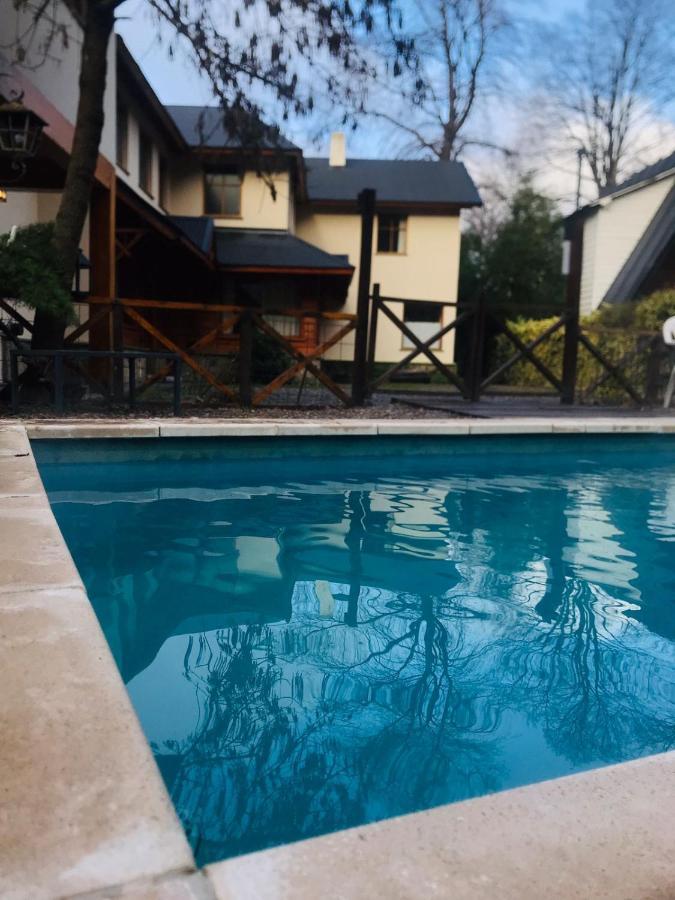Refugio Del Arroyo Aparthotel San Martín de los Andes Buitenkant foto