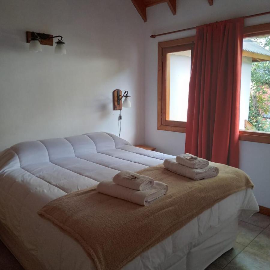 Refugio Del Arroyo Aparthotel San Martín de los Andes Buitenkant foto